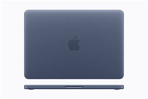 MacBook Neo índigo fechado, com logo Apple na tampa e vista lateral.