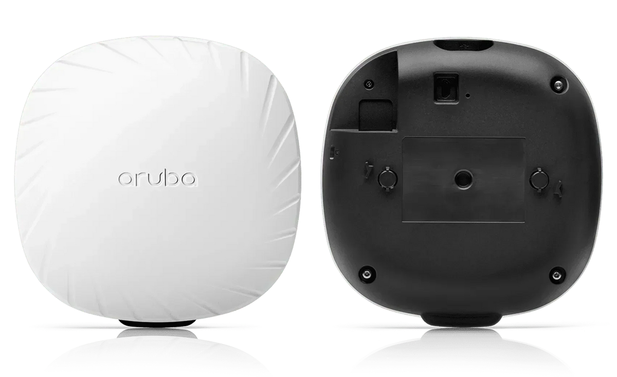 Access Point Aruba branco de plástico, formato quadrado com cantos arredondados, mostrado de frente e pelo verso preto.