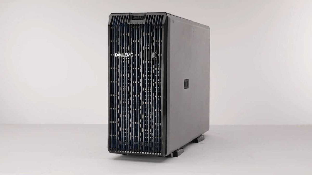 Servidor Dell PowerEdge T550 em torre, gabinete preto e cinza com painel frontal preto perfurado e logotipo Dell EMC.
